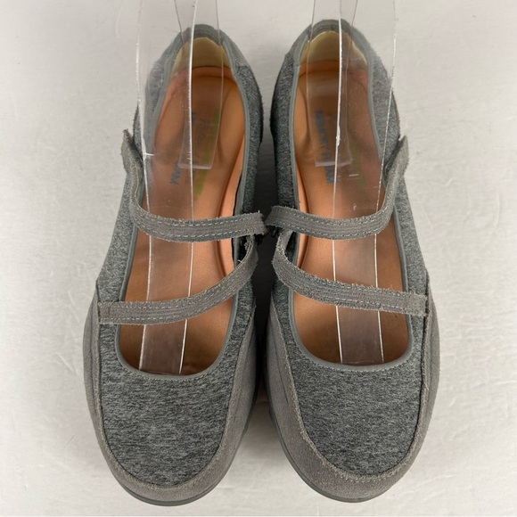 Sketchers Memory Foam Women's Gray Mary Jane Flats Size 6 - Picture 3 of 9